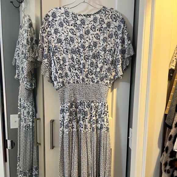 J Gee blue/white multifloral midi dress - Picture 2 of 2